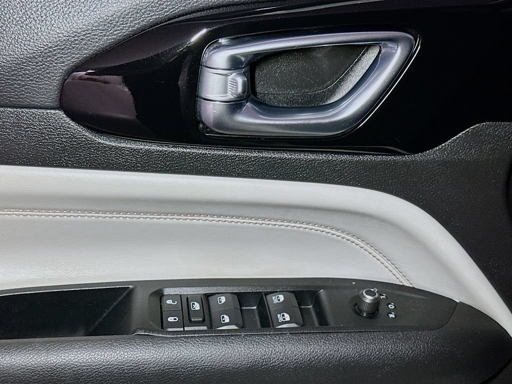 Used 2022 Jeep Compass Limited w/ Sun and Sound Group AWD/4WD image 21