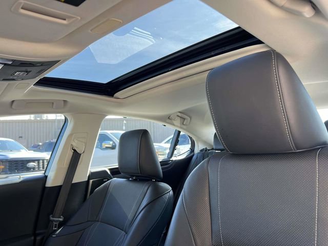 Used 2020 Lexus ES 300h Ultra Luxury image 17