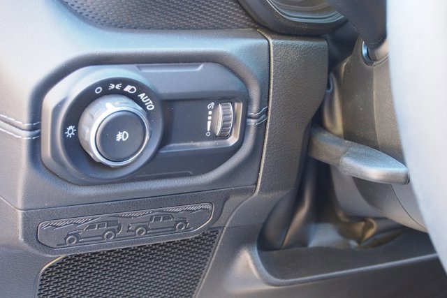 Used 2024 Jeep Wrangler Rubicon image 20