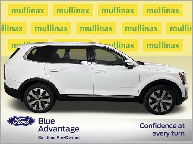 Used 2022 Kia Telluride EX w/ EX Premium Package image 5