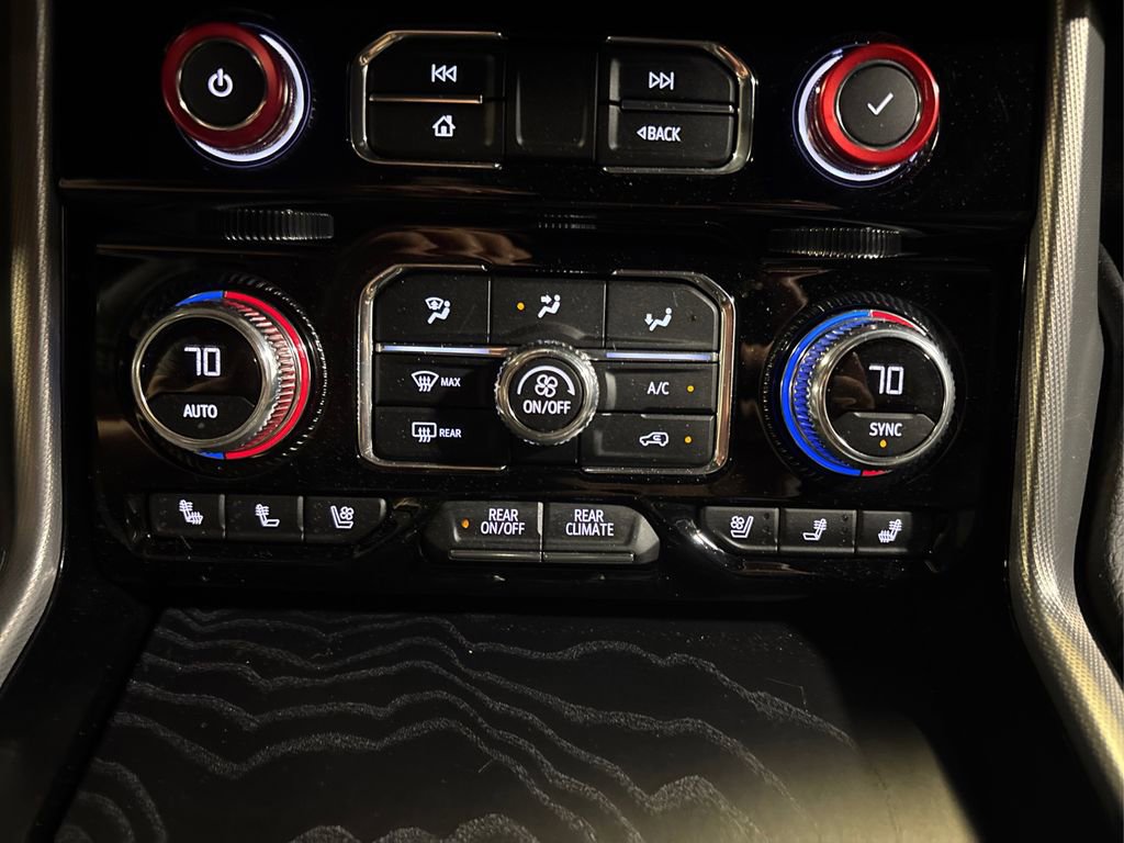 Used 2022 GMC Yukon Denali w/ Denali Premium Package AWD/4WD image 33