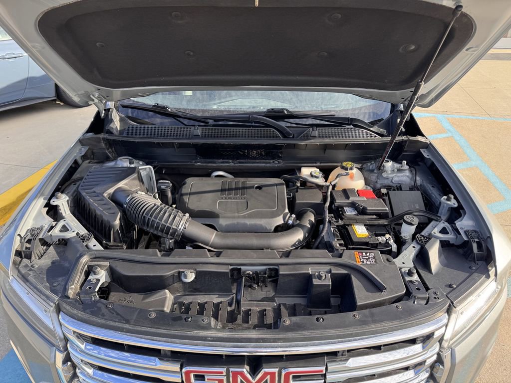 Used 2023 GMC Acadia SLT image 43