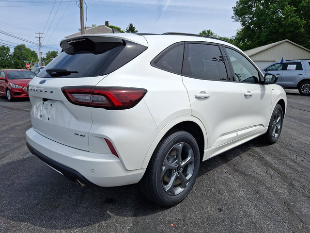 Certified 2024 Ford Escape ST-Line w/ Tech Pack #1 AWD/4WD image 7