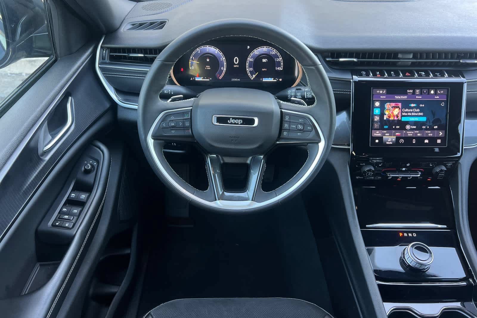 Used 2023 Jeep Grand Cherokee Altitude AWD/4WD image 14