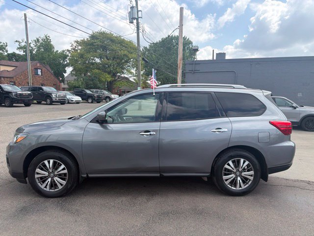 Used 2019 Nissan Pathfinder S AWD/4WD image 4