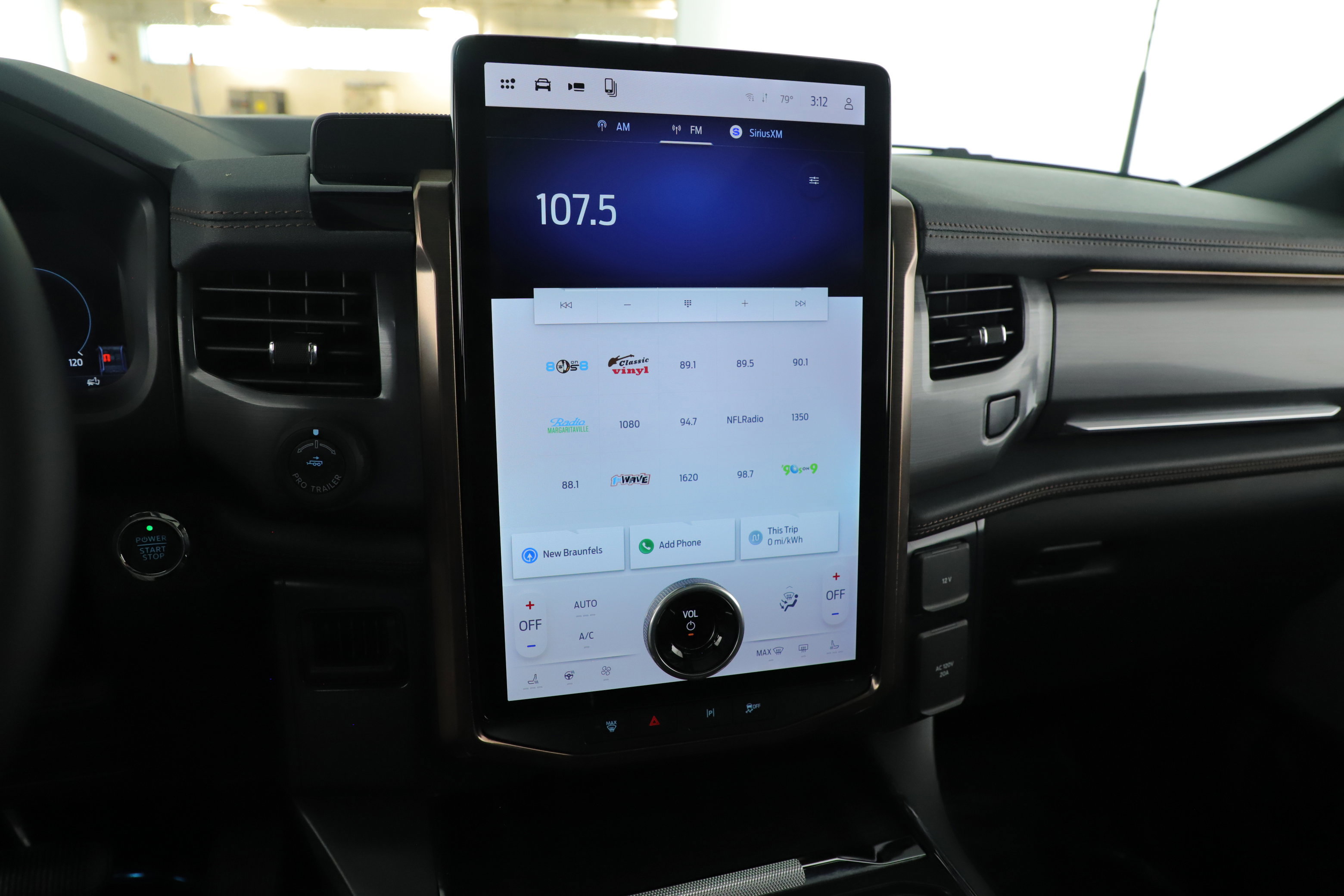 Certified 2025 Ford F150 Lightning Lariat image 20