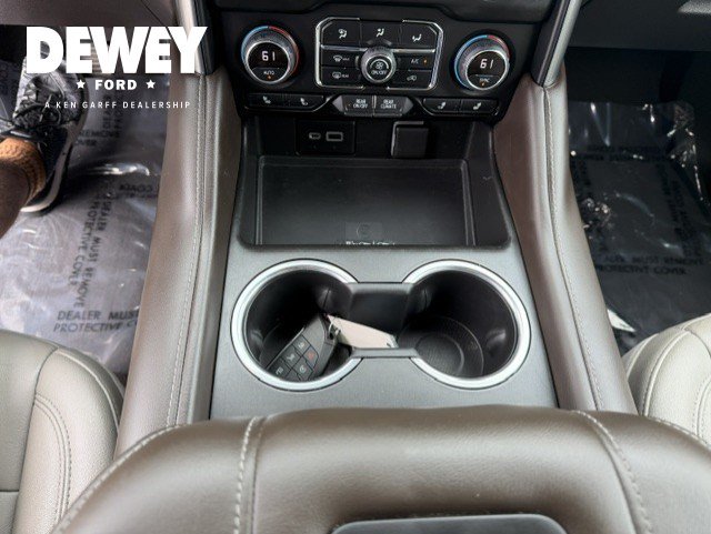 Used 2022 Chevrolet Suburban Z71 w/ Off-Road Capability Package AWD/4WD image 23