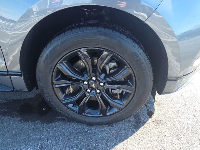 Certified 2022 Ford Edge SE w/ Black Appearance Package image 8