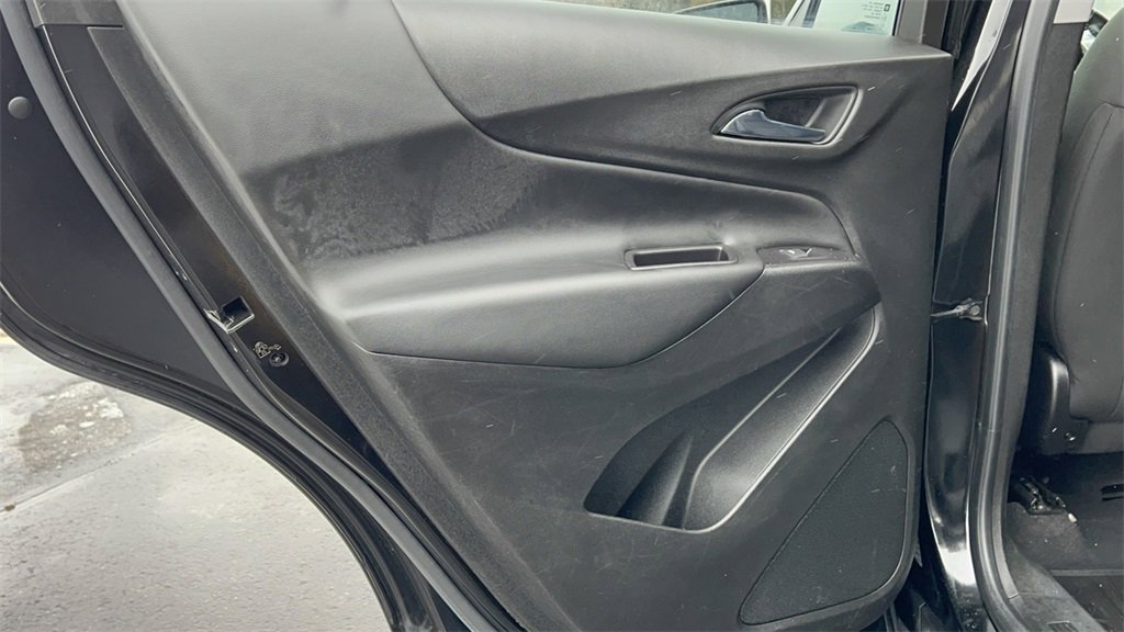 Used 2020 Chevrolet Equinox LT image 29