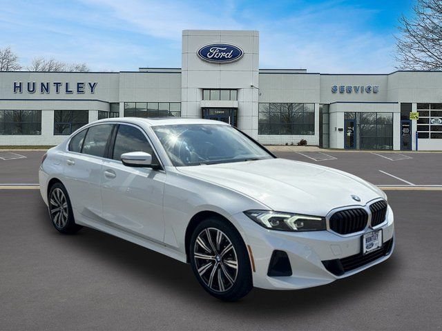 Used 2025 BMW 330i xDrive Sedan AWD/4WD image 4