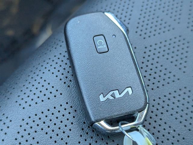 Used 2024 Kia Seltos EX image 31