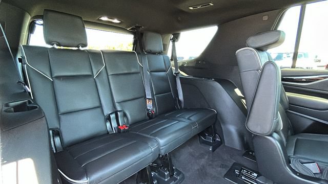 Used 2023 Cadillac Escalade Sport AWD/4WD image 14