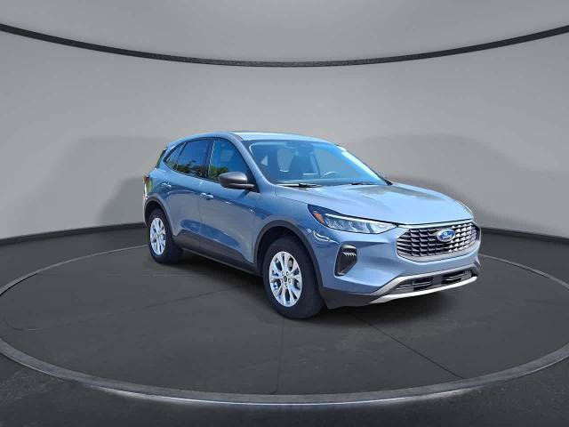 Certified 2025 Ford Escape Active AWD/4WD image 2