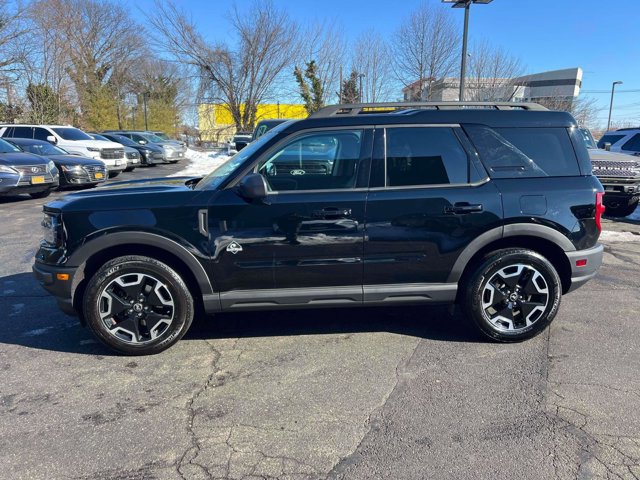 Certified 2022 Ford Bronco Sport Outer Banks w/ Tech Package image 2