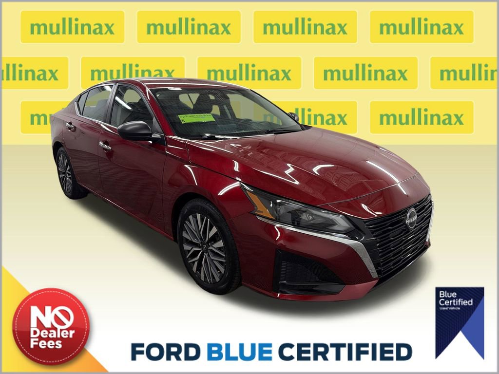 Used 2024 Nissan Altima 2.5 SV FWD image 1