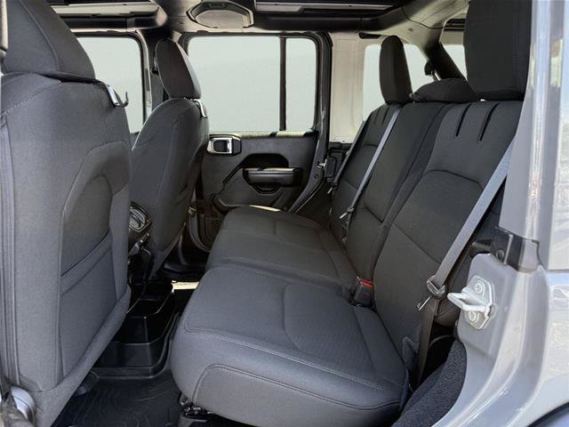 Used 2023 Jeep Wrangler Unlimited w/ Sun & Screen Package AWD/4WD image 14