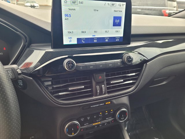 Certified 2025 Ford Escape ST-Line Select AWD/4WD image 20