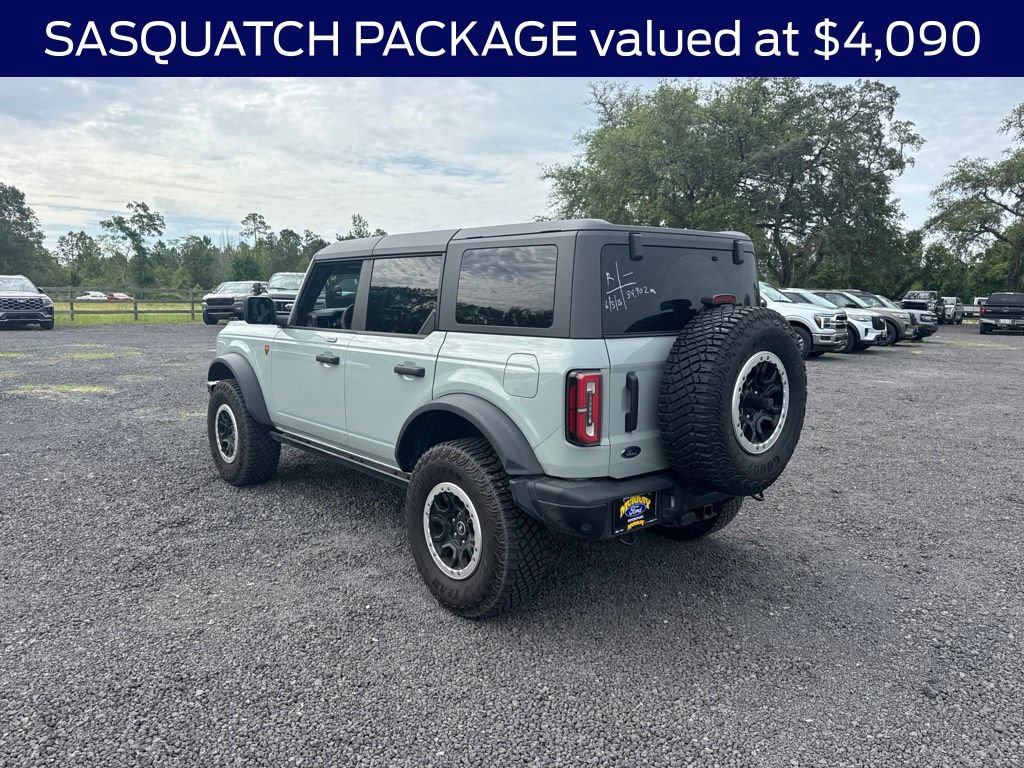 Certified 2022 Ford Bronco Badlands w/ Sasquatch Package AWD/4WD image 4