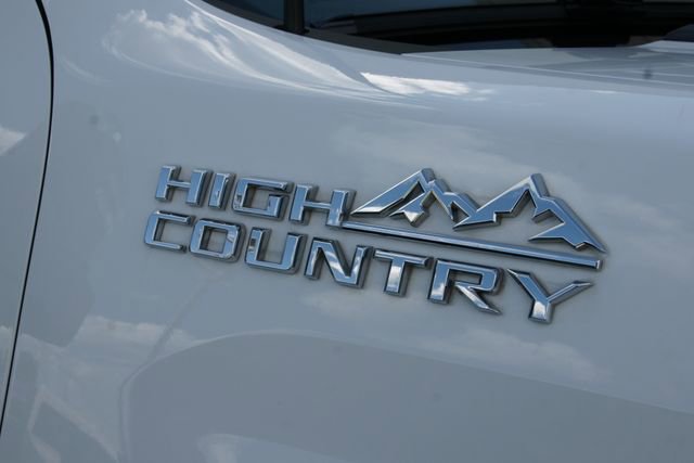 Used 2020 Chevrolet Silverado 2500 High Country w/ Safety Package II image 10