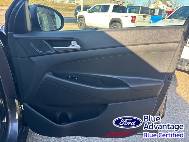 Used 2020 Hyundai Tucson SE w/ Cargo Package image 30