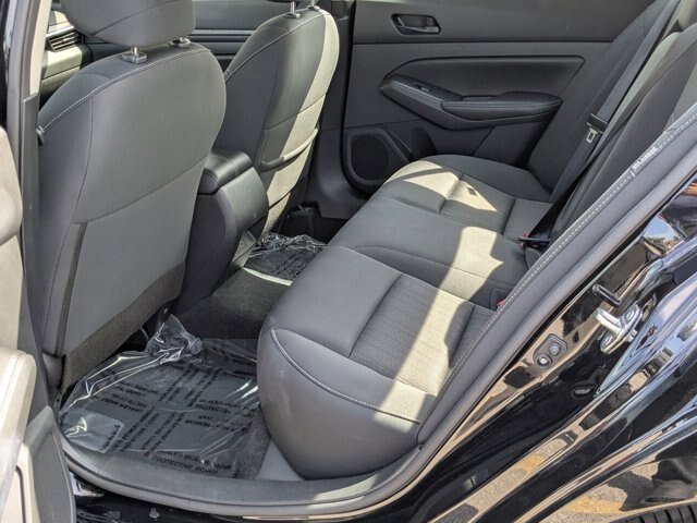Used 2024 Nissan Altima 2.5 SV FWD image 22