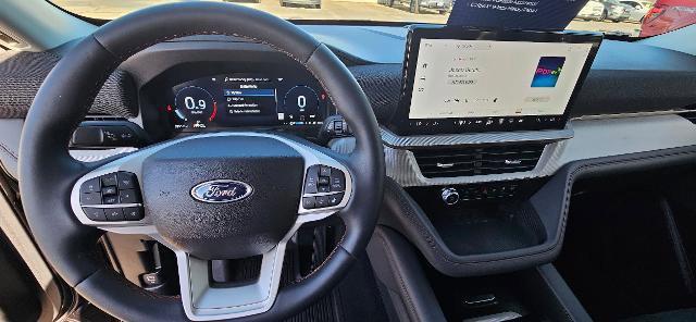 Certified 2025 Ford Explorer Active AWD/4WD image 15