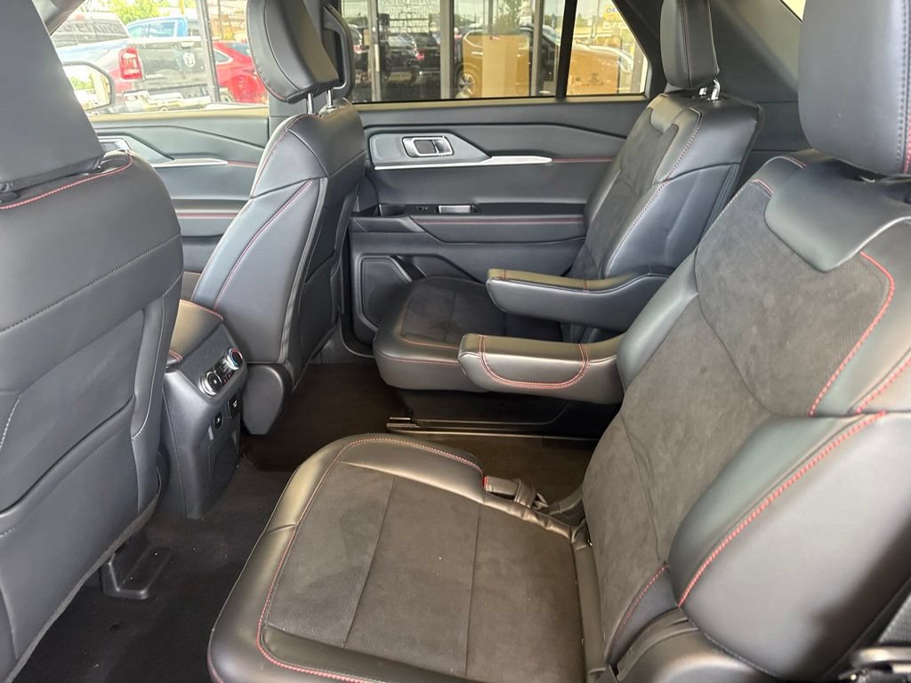 Certified 2025 Ford Explorer ST AWD/4WD image 13