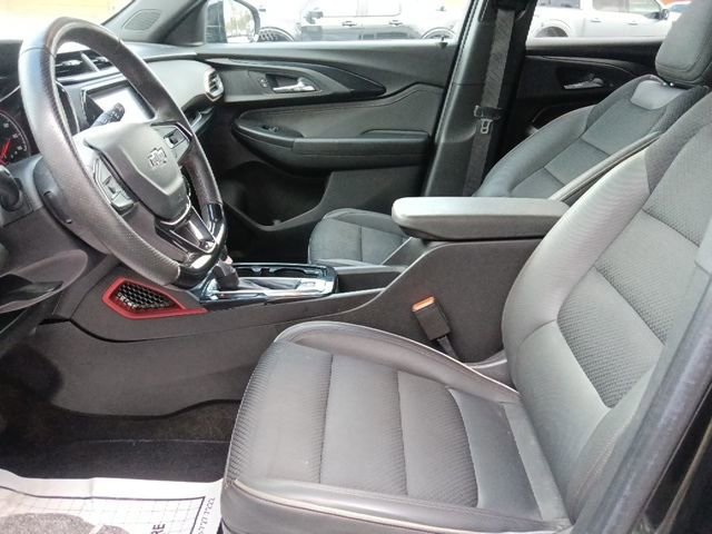Used 2022 Chevrolet TrailBlazer RS w/ Sun and Liftgate Package image 16