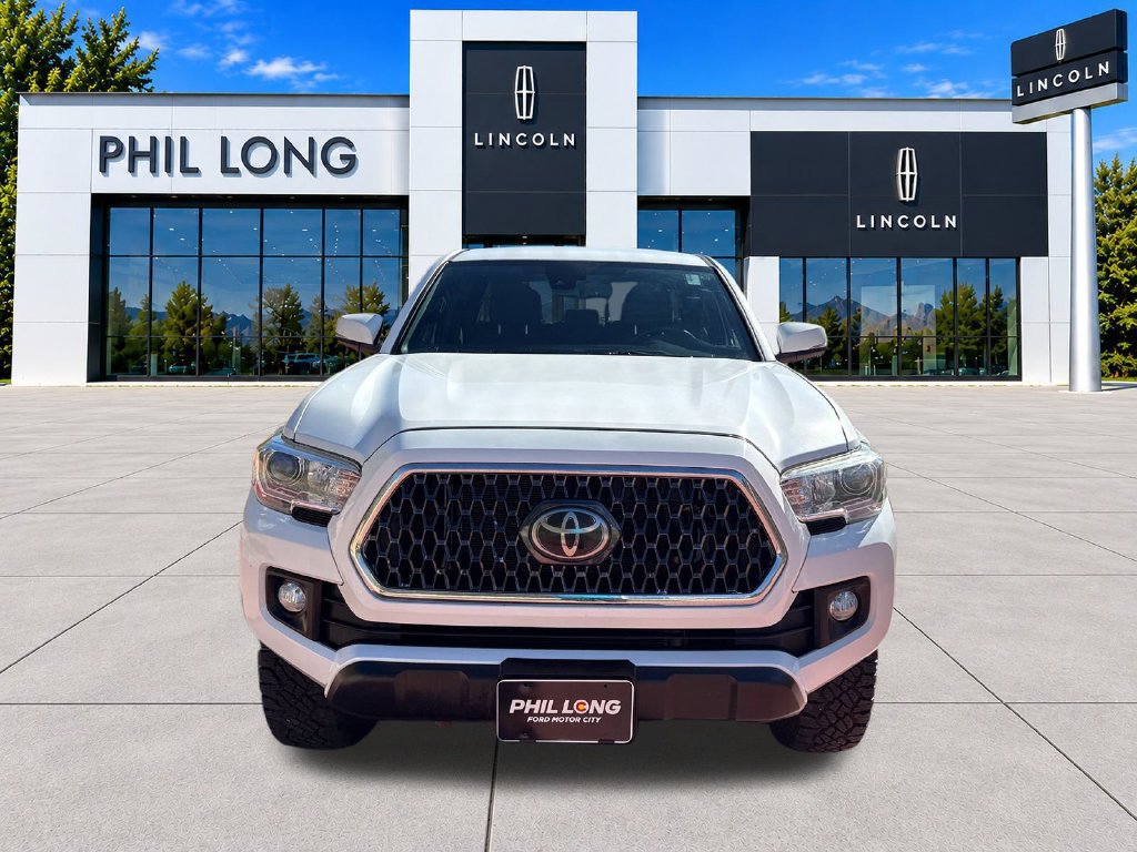 Used 2019 Toyota Tacoma TRD Off-Road AWD/4WD image 2