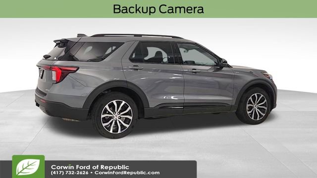 Certified 2025 Ford Explorer ST-Line image 10