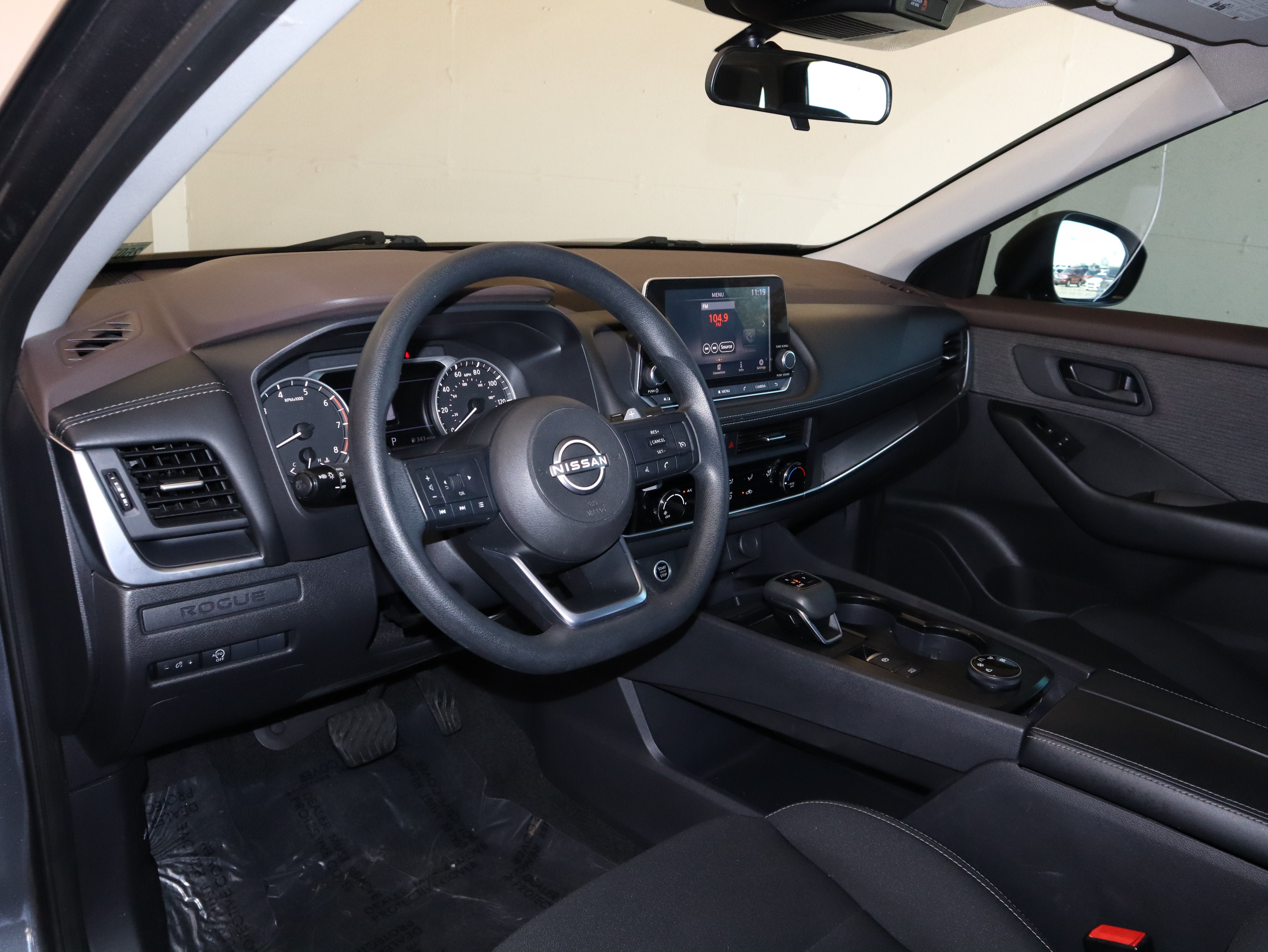 Used 2023 Nissan Rogue S AWD/4WD image 20