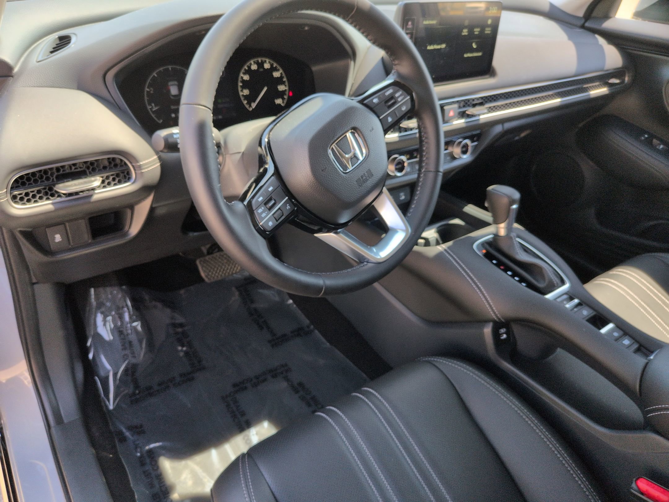 Used 2026 Honda HR-V EX-L image 17