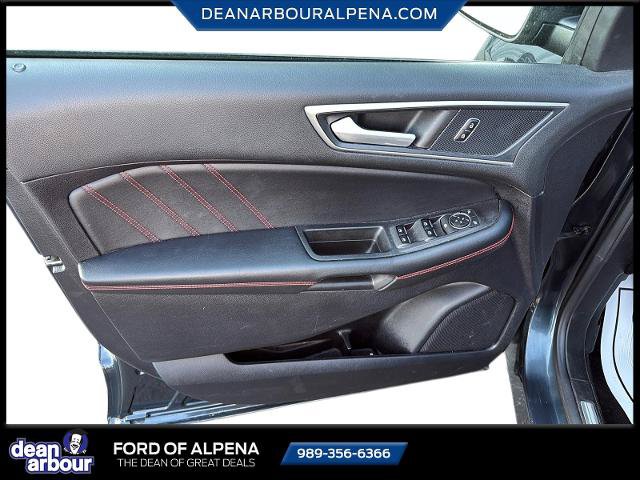 Certified 2022 Ford Edge ST-Line w/ Class II Trailer Tow Package AWD/4WD image 9