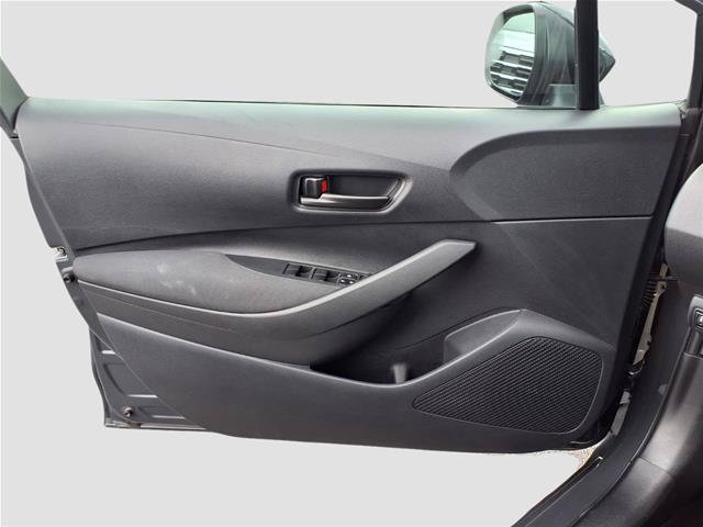Used 2025 Toyota Corolla LE FWD image 15