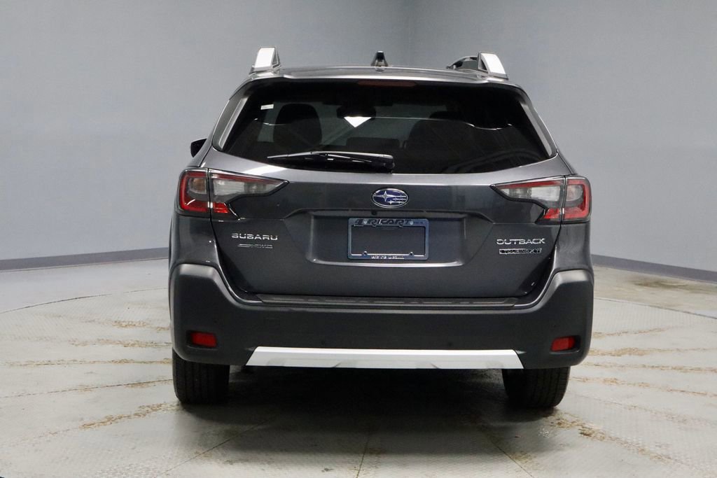 Used 2023 Subaru Outback Touring XT AWD/4WD image 4