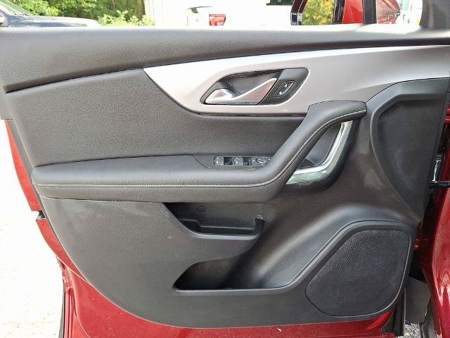 Used 2025 Chevrolet Blazer LT AWD/4WD image 12