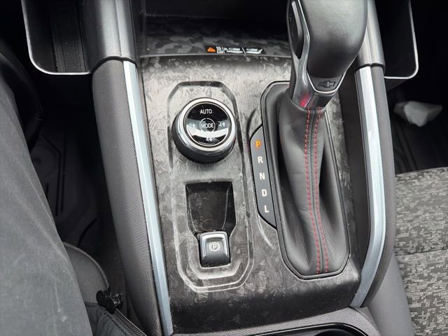 Used 2023 Chevrolet Colorado Z71 w/ Z71 Convenience Package 2 image 25