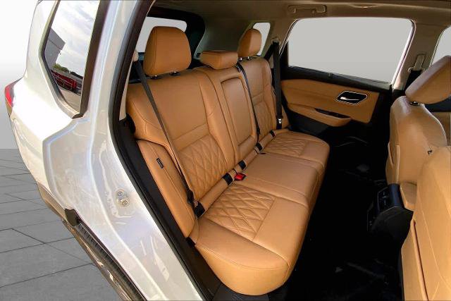 Used 2023 Nissan Rogue Platinum w/ Platinum Premium Package FWD image 20