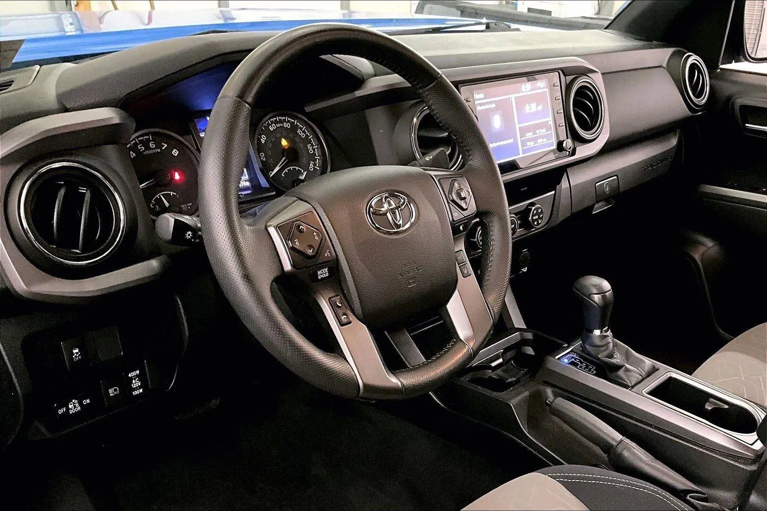 Used 2020 Toyota Tacoma TRD Off-Road w/ Blackout Package image 12