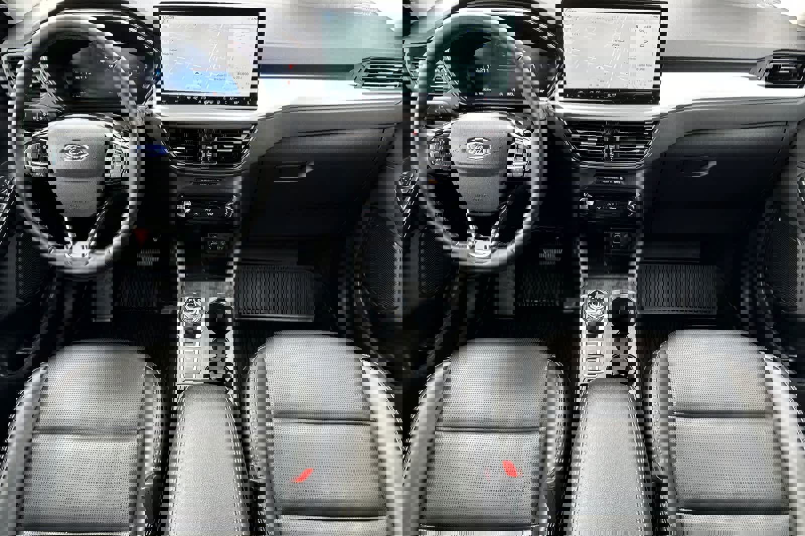 Certified 2025 Ford Escape Platinum image 9