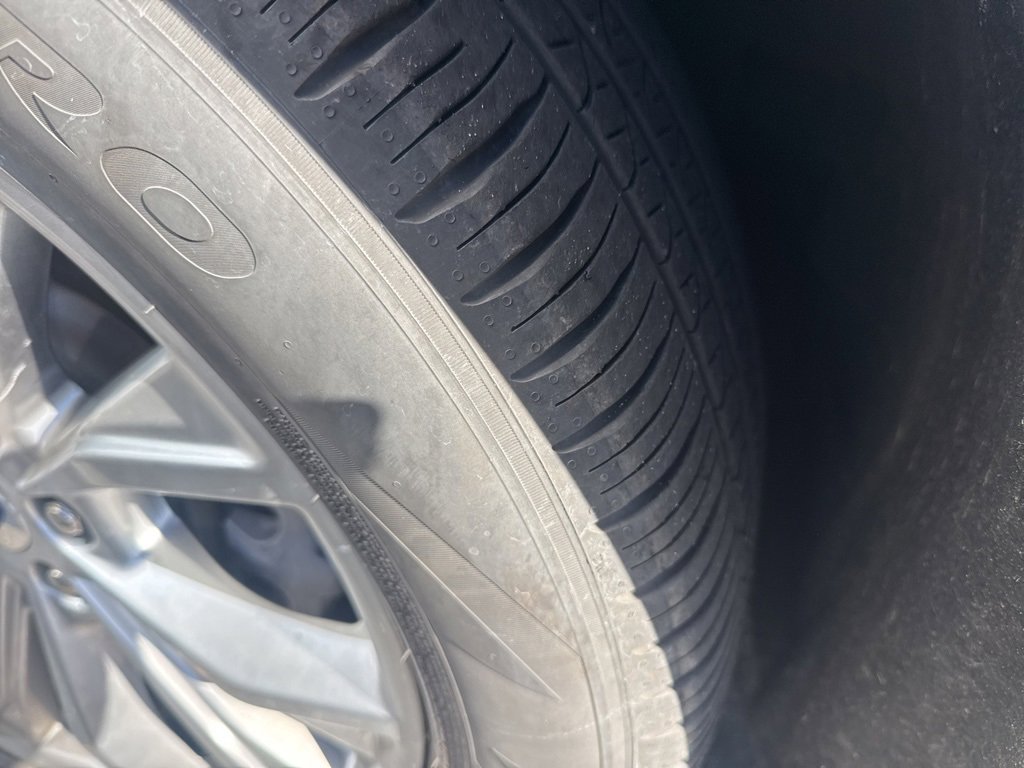 Certified 2022 Ford Explorer XLT w/ Equipment Group 202A image 11