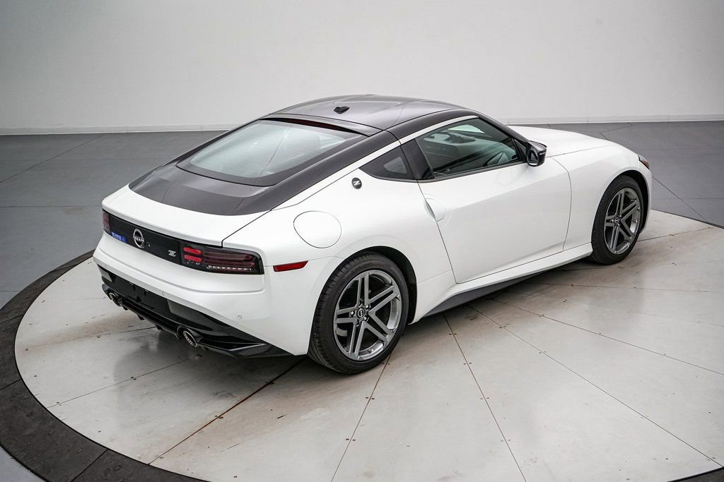 Used 2024 Nissan Z Sport w/ Floor Mat Package image 6