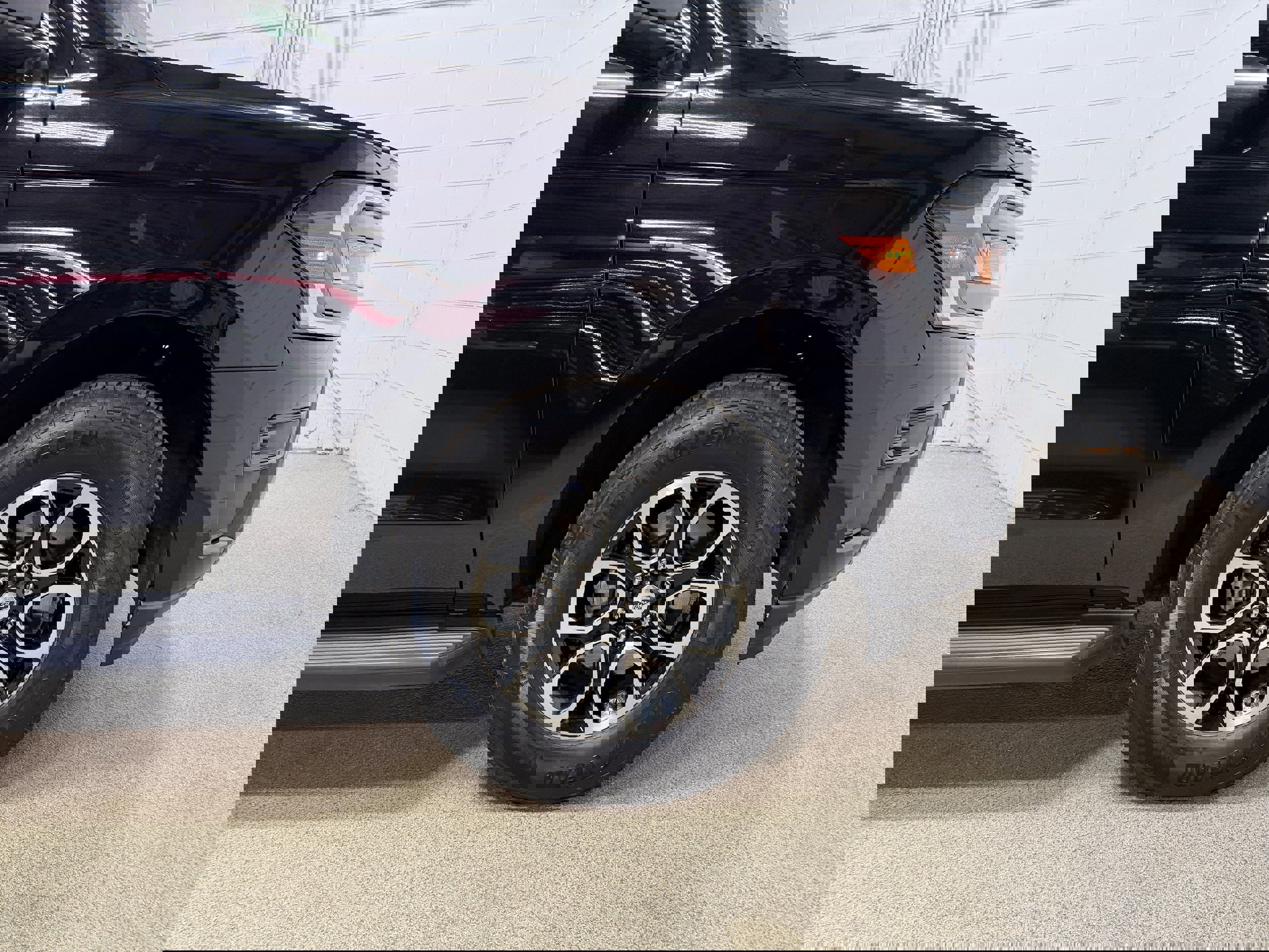 Certified 2024 Ford Expedition XLT image 37