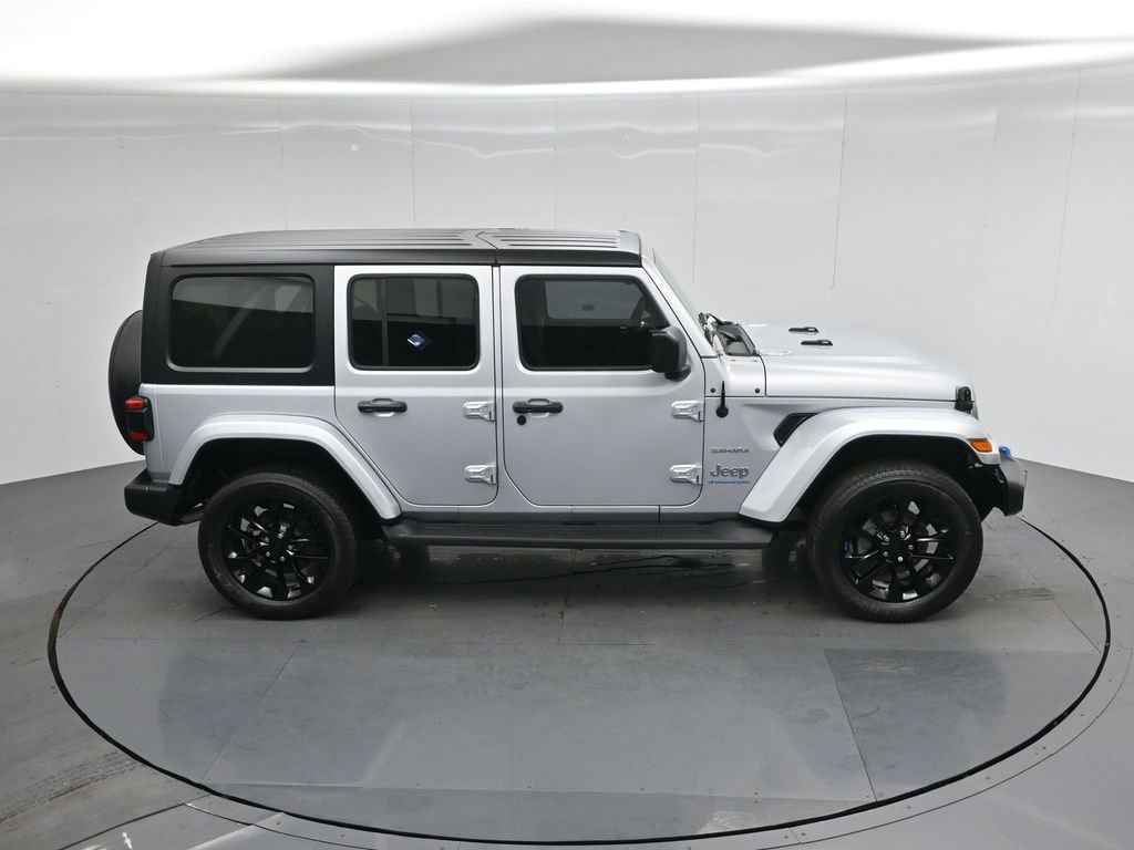 Used 2023 Jeep Wrangler Unlimited Sahara image 38