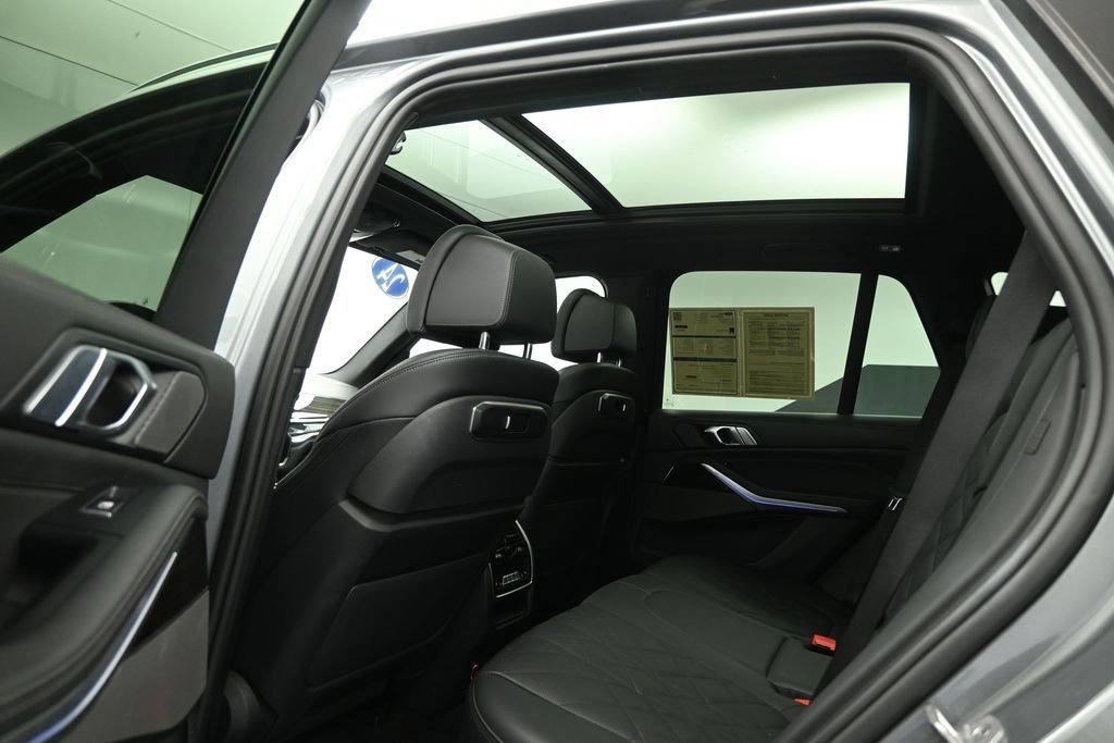 Used 2024 BMW X5 xDrive40i AWD/4WD image 20
