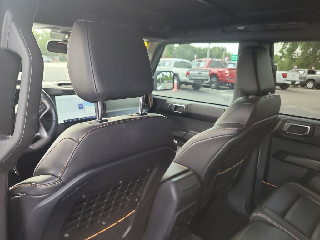 Certified 2024 Ford Bronco Badlands AWD/4WD image 9