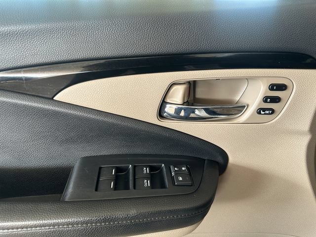 Used 2021 Honda Pilot Touring image 11