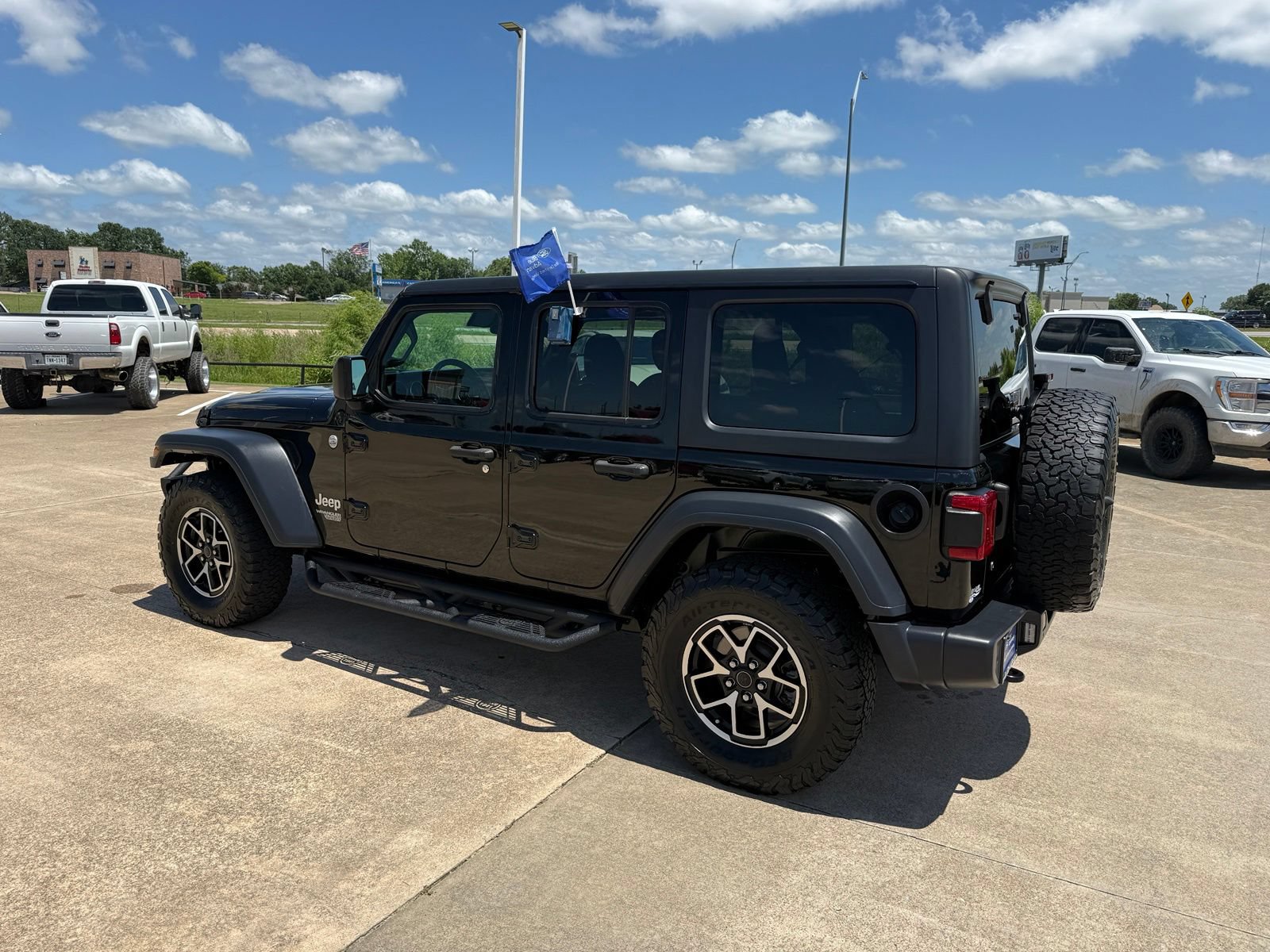 Used 2020 Jeep Wrangler Unlimited Sport S AWD/4WD image 7