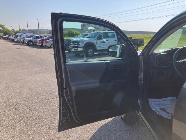 Used 2019 Toyota Tacoma SR w/ SX Package RWD image 16