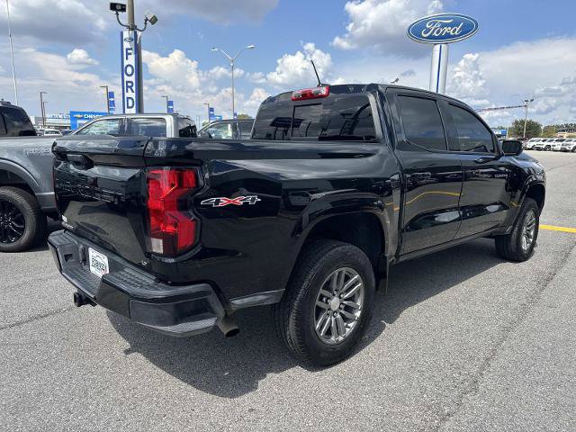 Used 2023 Chevrolet Colorado LT w/ LT Convenience Package II AWD/4WD image 5